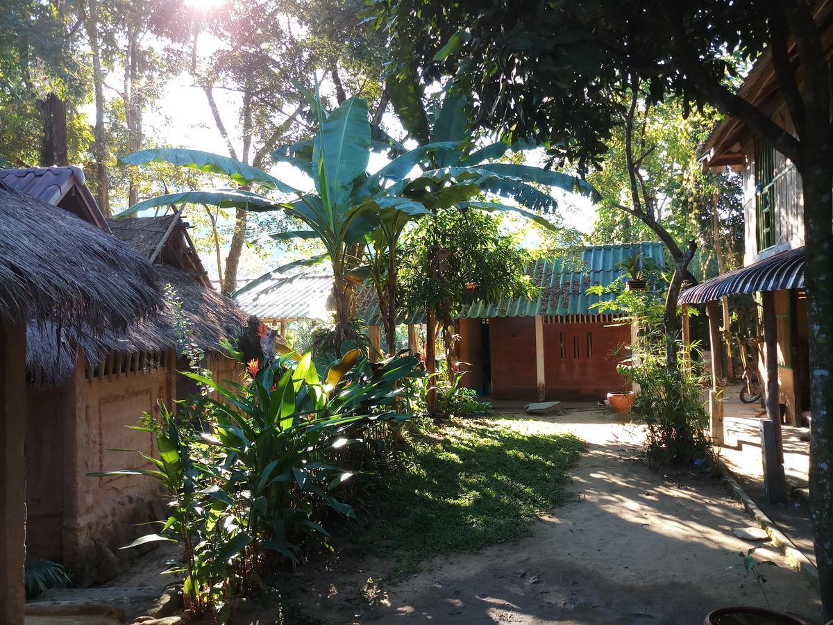 Appartement Hill Tribe Art House à Chiang Rai Extérieur photo