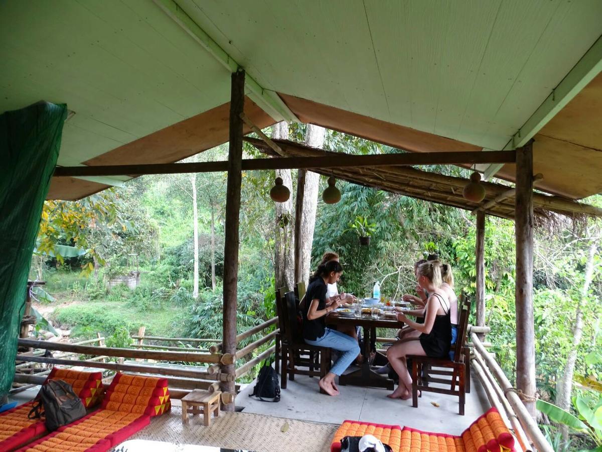 Appartement Hill Tribe Art House à Chiang Rai Extérieur photo