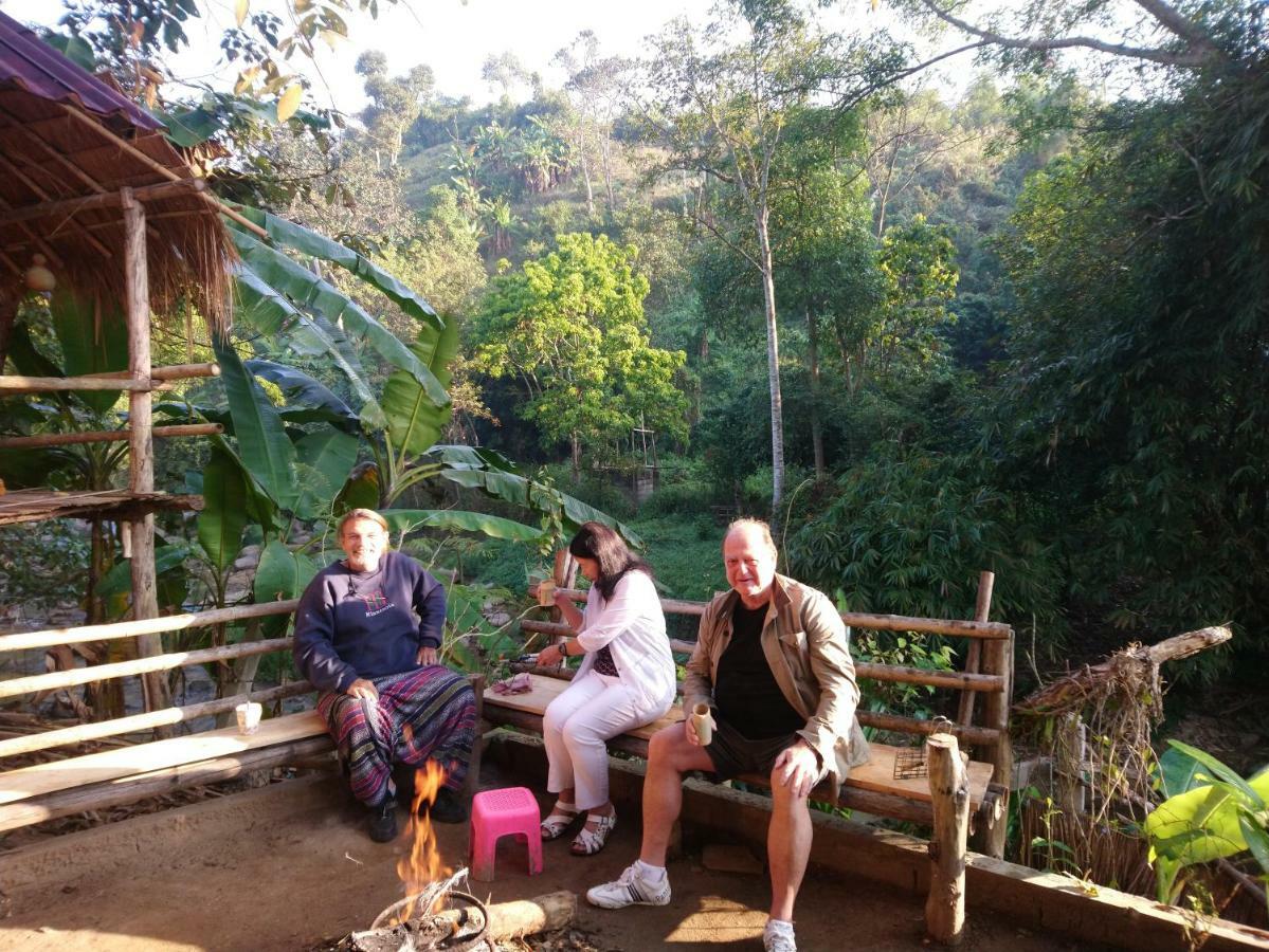 Appartement Hill Tribe Art House à Chiang Rai Extérieur photo